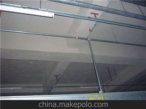 超細(xì)無(wú)機(jī)纖維噴涂